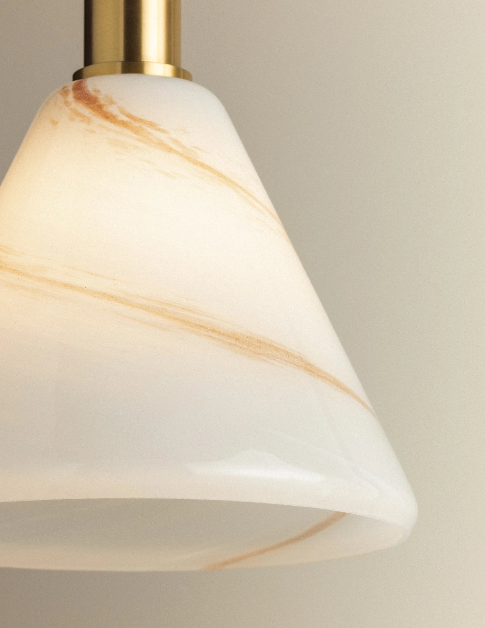 Eileen Chandelier
